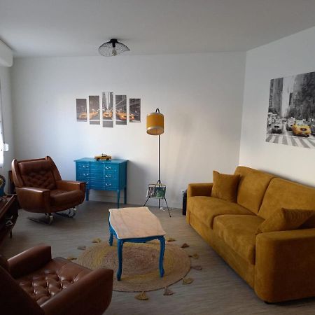 Appart Plein Centre, Balcon - 4 Personnes Sedan Bagian luar foto